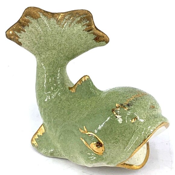 Vintage Whale Figurine Souvenir Marineland Porcelain Figurine Green Gold 4" - Picture 1 of 7